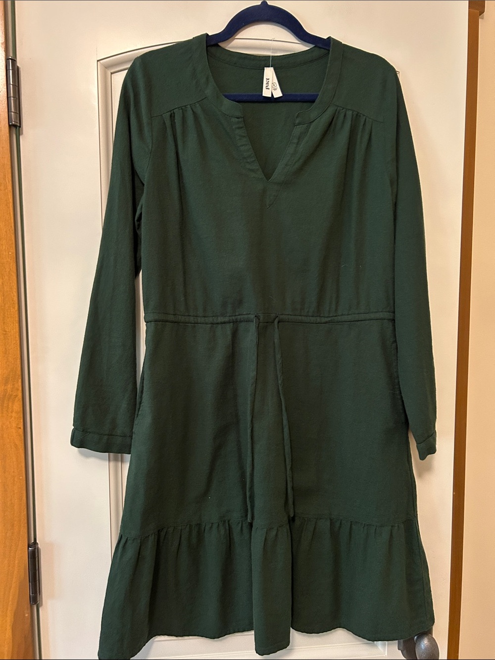 Pact Deep Green Long Sleeve Tiered Midi /knee length Dress. Summer Casual